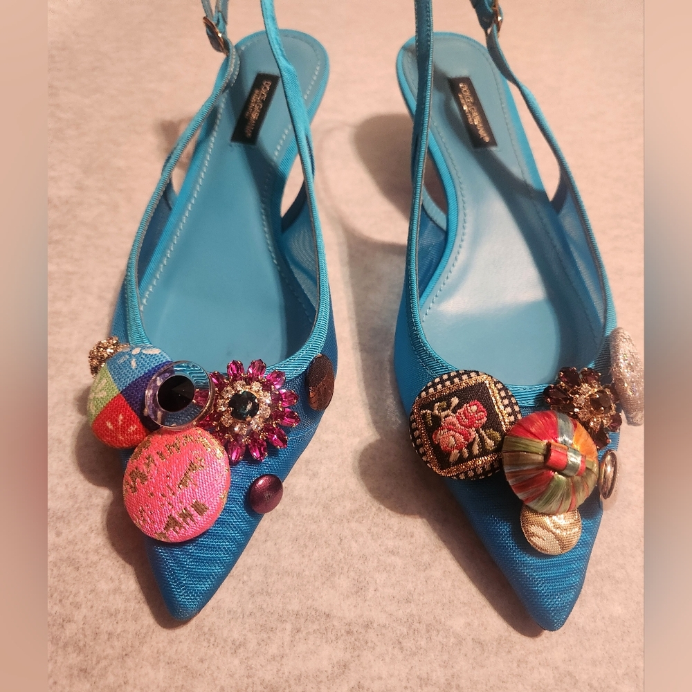 🔥Dolce Gabbana 30 Bejeweled Multicolor Buttons Embellished Slingback Pumps - Picture 12 of 14